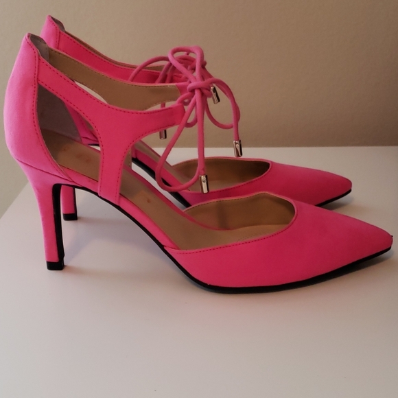 unisa pink shoes